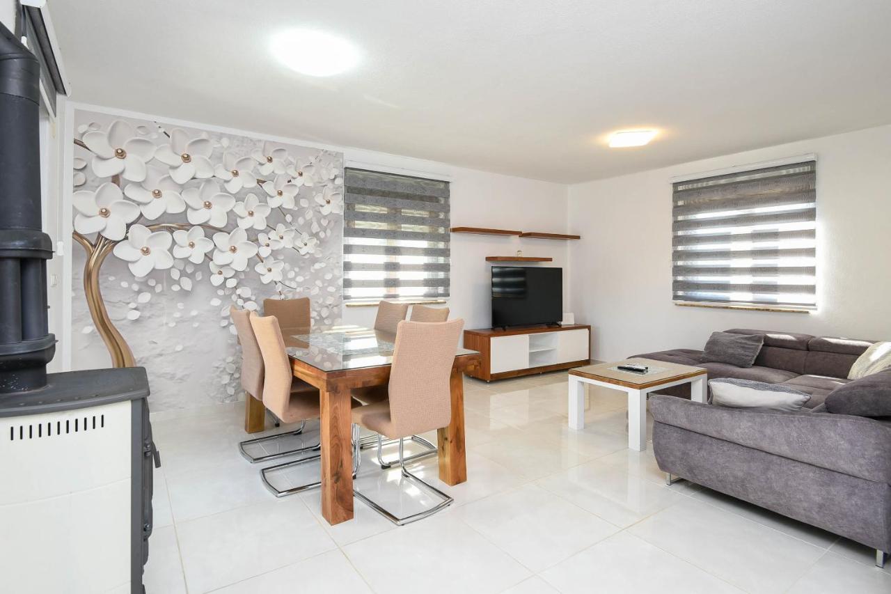 אורביץ Lidija Apartmani מראה חיצוני תמונה